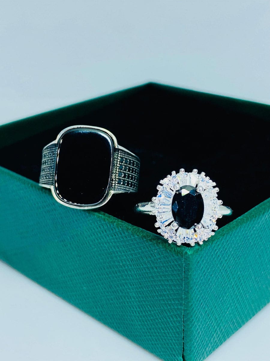 Luxury Black Stone Couple Ring Set – Elegant Matching Rings for Him & Her